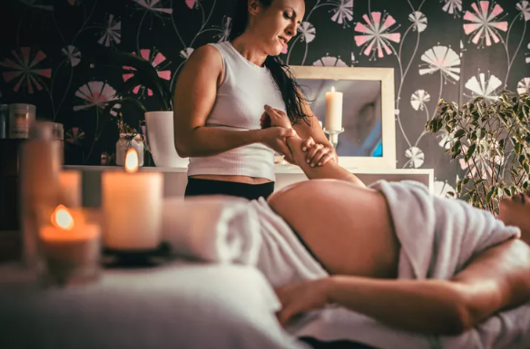 MASSAGE CÓ AN TOÀN CHO CHỨNG ĐAU LƯNG KHI MANG THAI?
