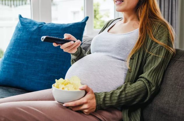 ĐÁNH GIÁ TÍNH AN TOÀN VÀ NGỘ NHẬN VỀ VIỆC SỬ DỤNG DỨA (ANANAS COMOSUS) TRONG THAI KỲ